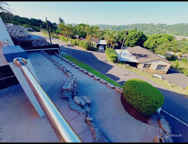 3 BEDROOM SIMPLEX FOR SALE IN SHALLCROSS